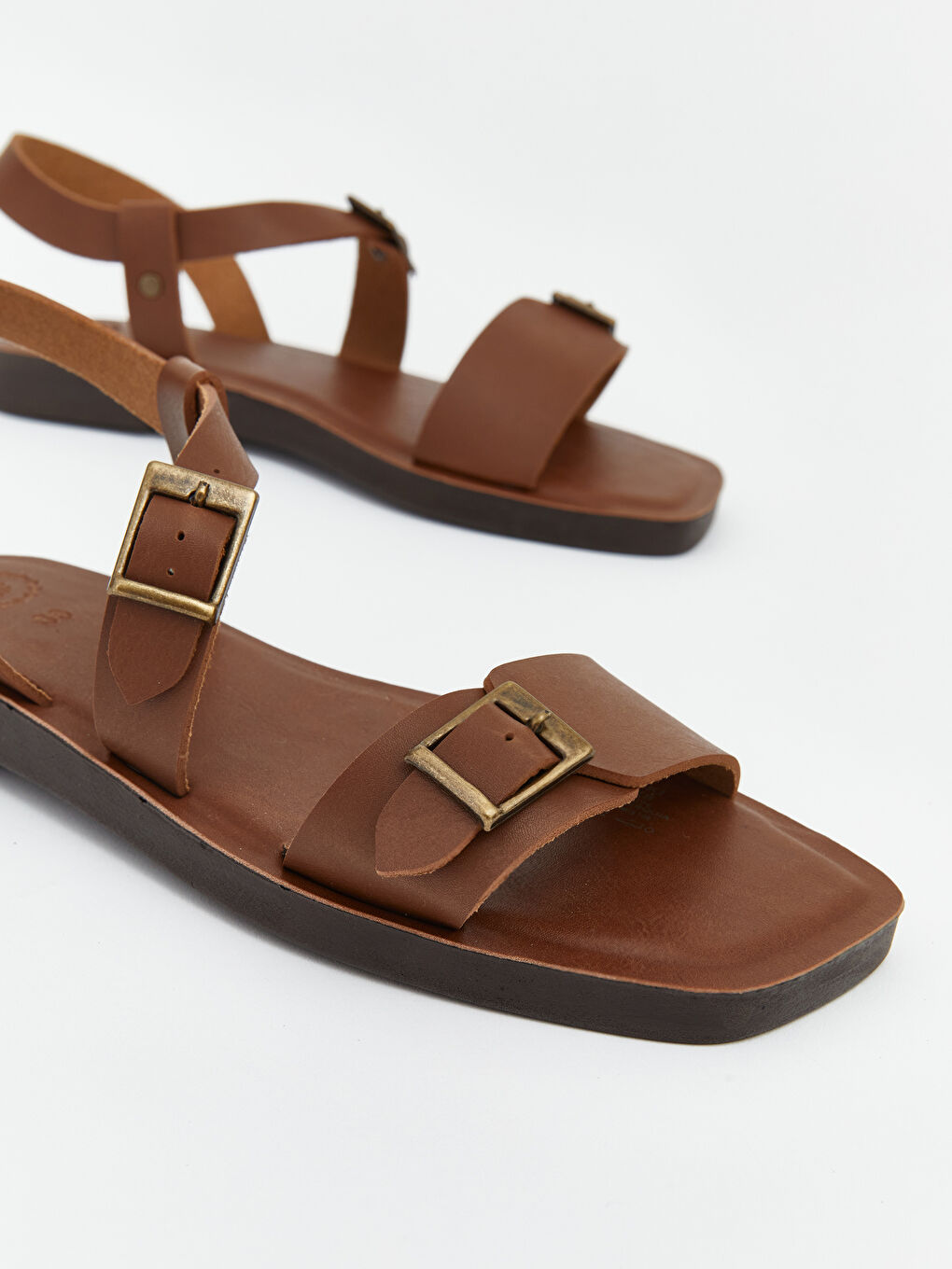 Kahverengi Deri Görünümlü Kadın Sandalet-2