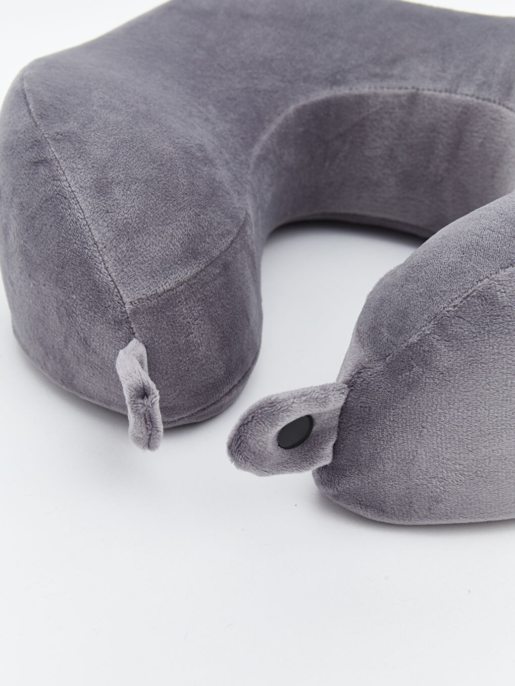Antrasit Çıtçıt Kapamalı Boyun Yastığı-2