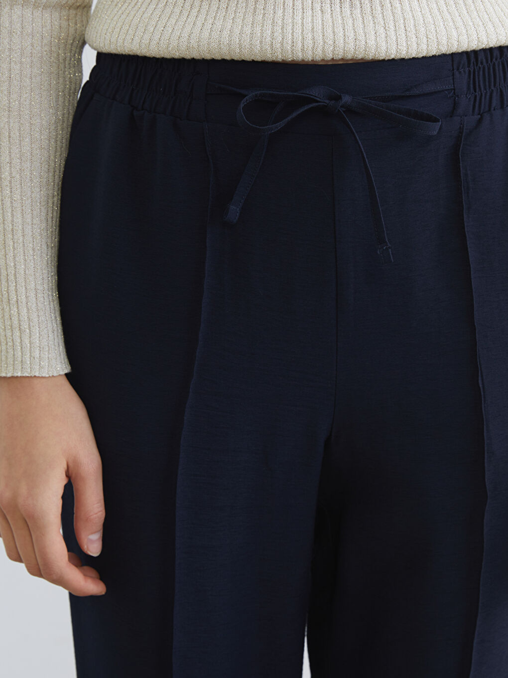 Woman NAVY Trousers-2