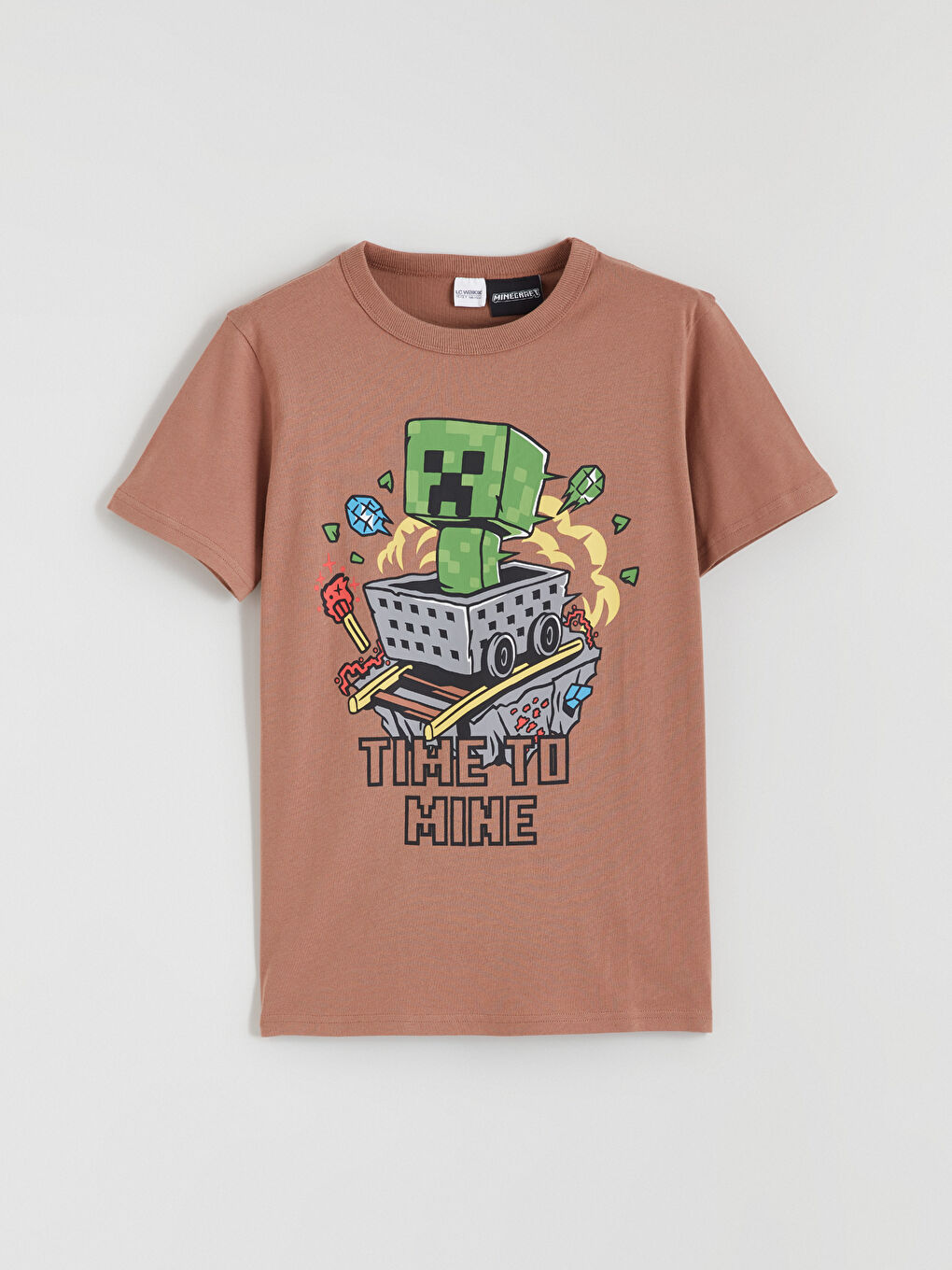 Момче Кафяво Тениска