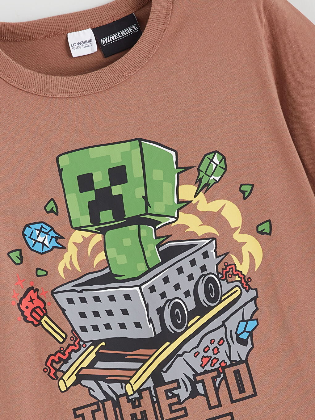 Момче Кафяво Тениска-1