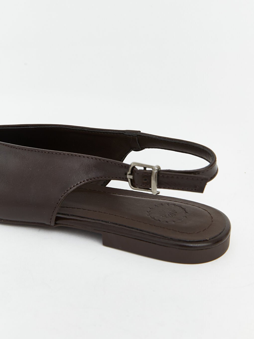 Kahverengi Kare Burunlu Kadın Babet-4