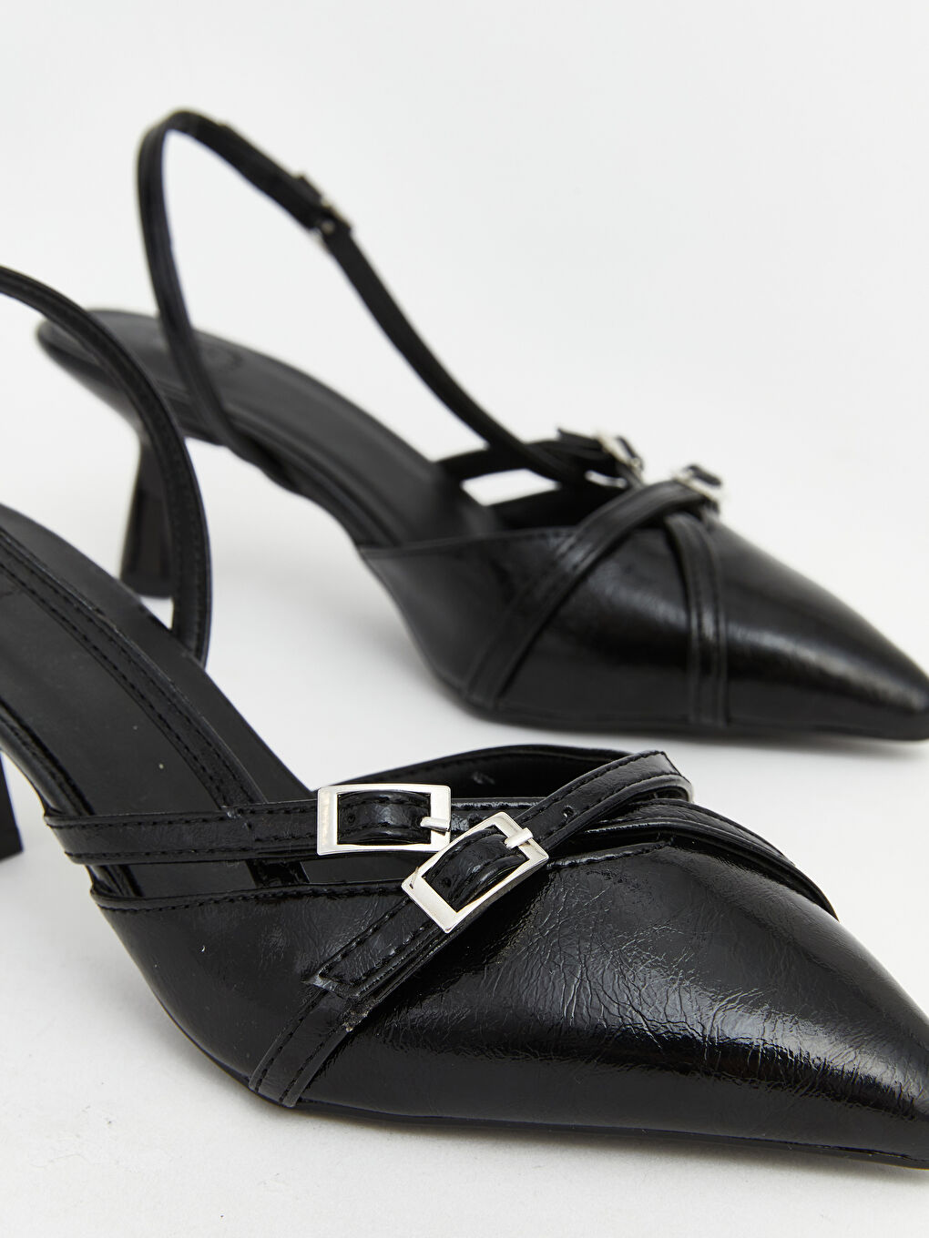 Siyah Sivri Burun Rugan Kadın Topuklu Ayakkabı-2