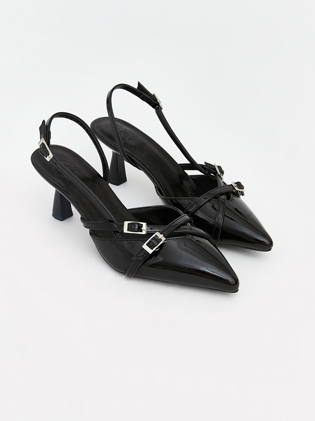 Siyah Sivri Burun Rugan Kadın Topuklu Ayakkabı