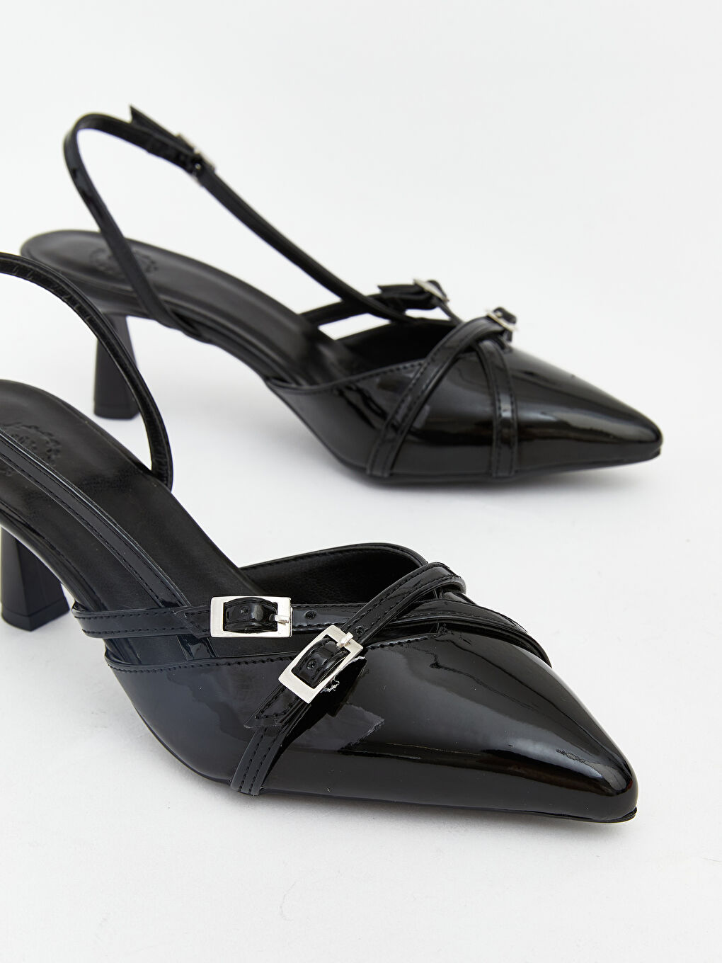 Siyah Sivri Burun Rugan Kadın Topuklu Ayakkabı-2