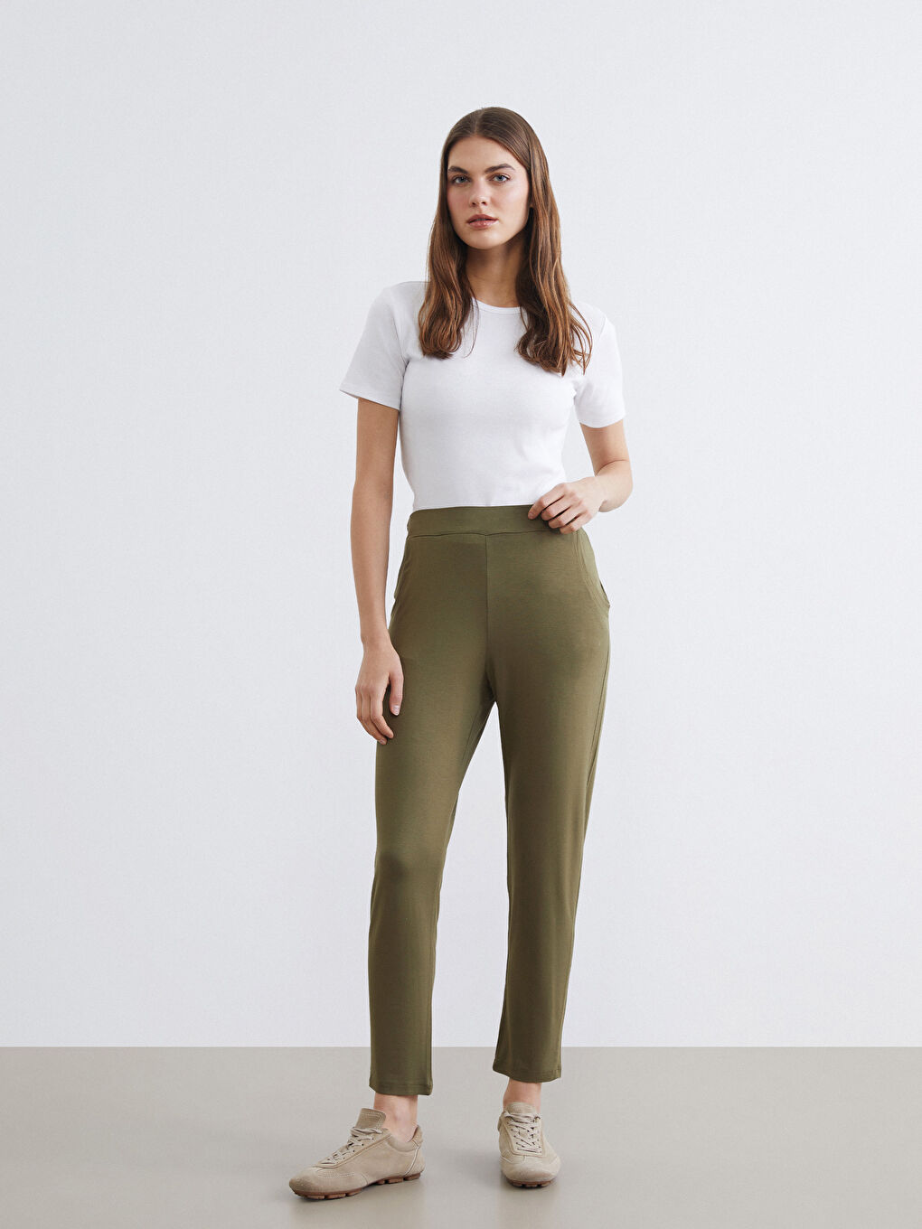 Haki Beli Lastikli Kadın Eşofman Altı