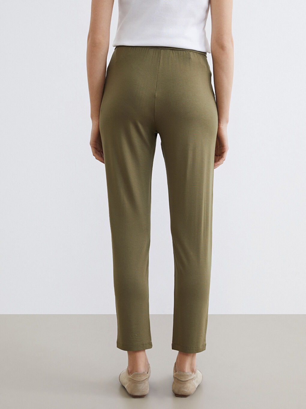 Haki Beli Lastikli Kadın Eşofman Altı-3