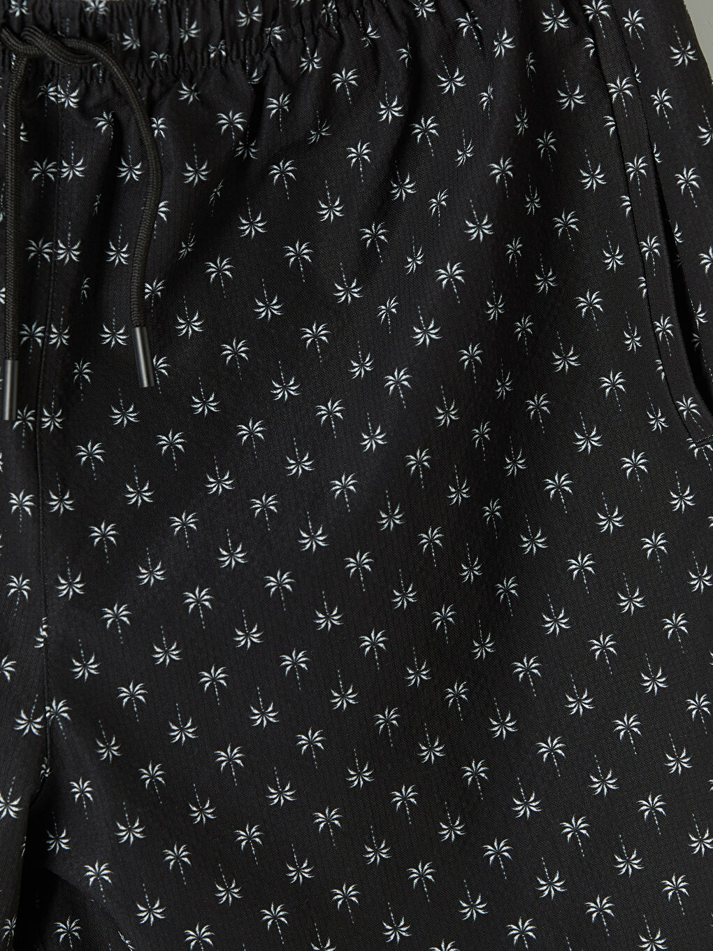 Siyah Kısa Boy Desenli Erkek Deniz Şortu-5