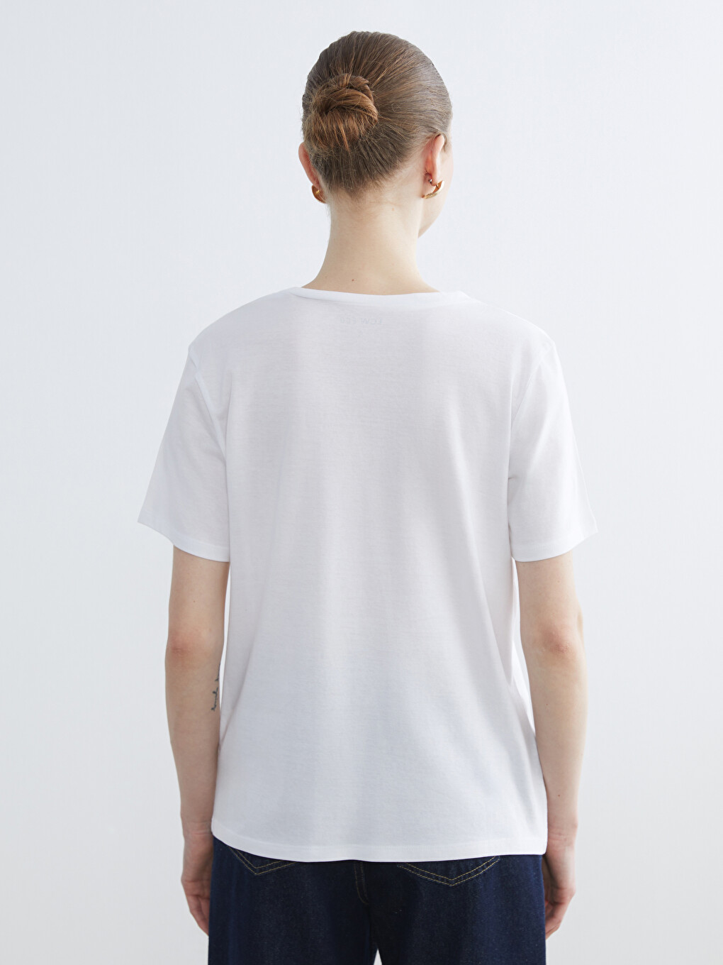 V Neck Printed Women's T-shirt-3