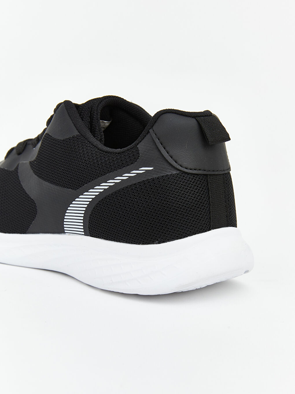 Siyah Bağcıklı Kadın Spor Ayakkabı-4