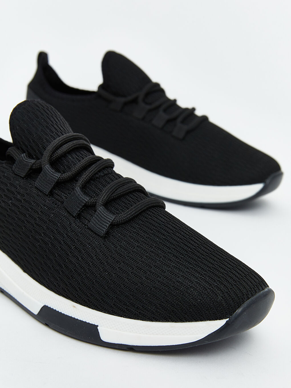 Gri Bağcıklı File Detaylı Kadın Spor Ayakkabı-2