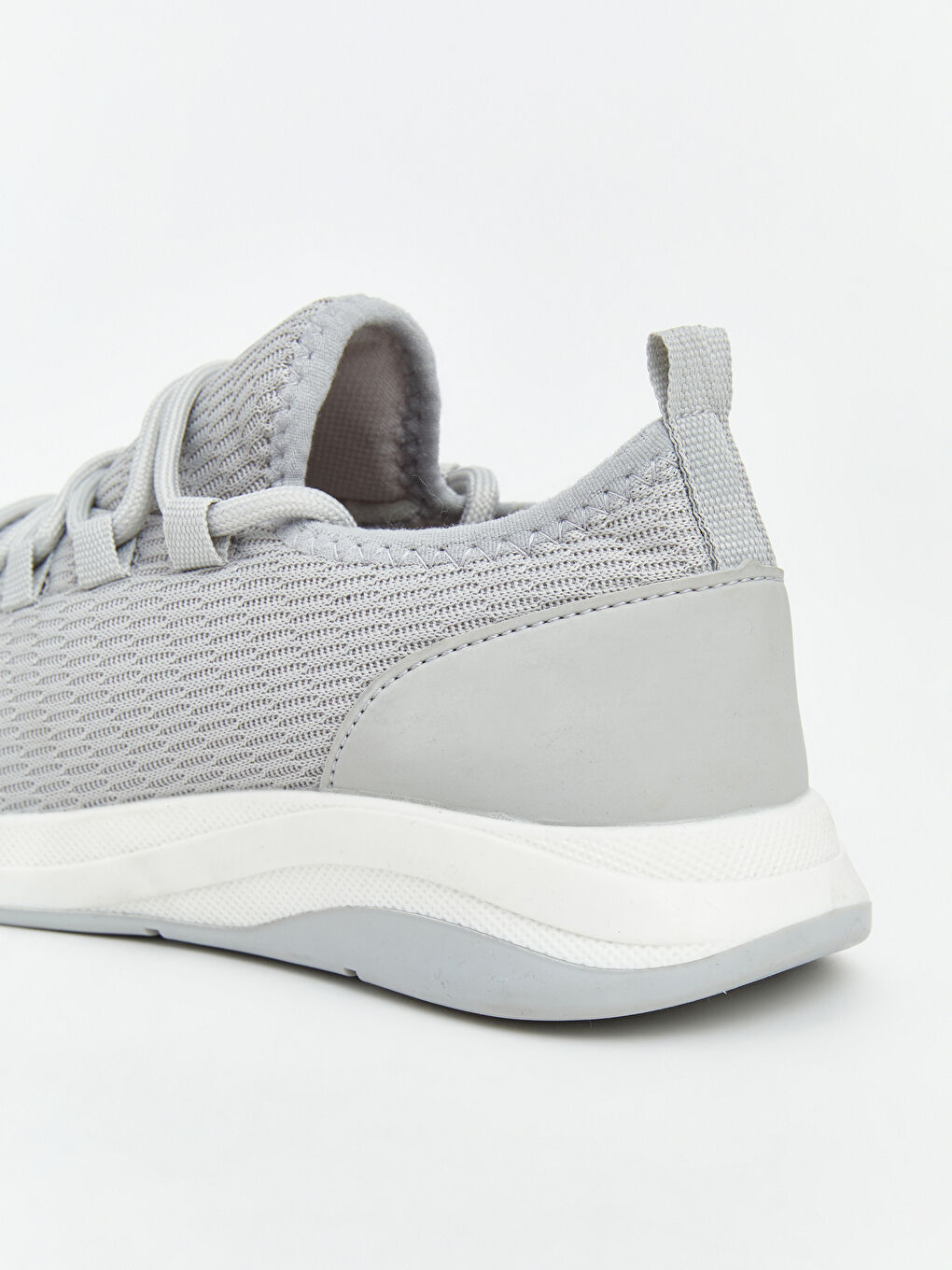 Gri Bağcıklı File Detaylı Kadın Spor Ayakkabı-4