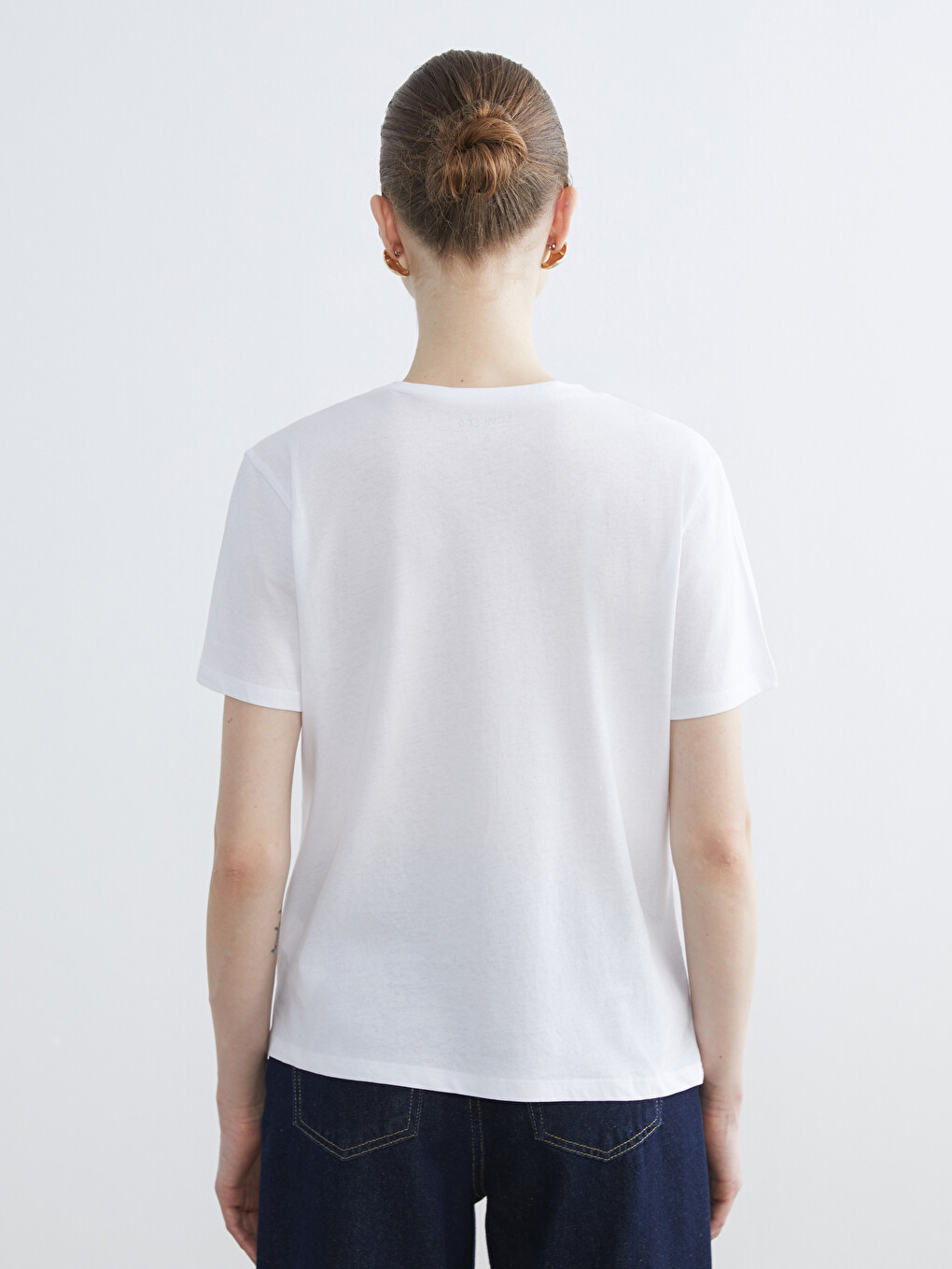 Tricou Imprimat cu Decolteu în V pentru Femei-3