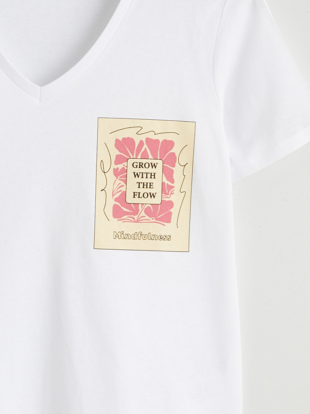 Tricou Imprimat cu Decolteu în V pentru Femei-5
