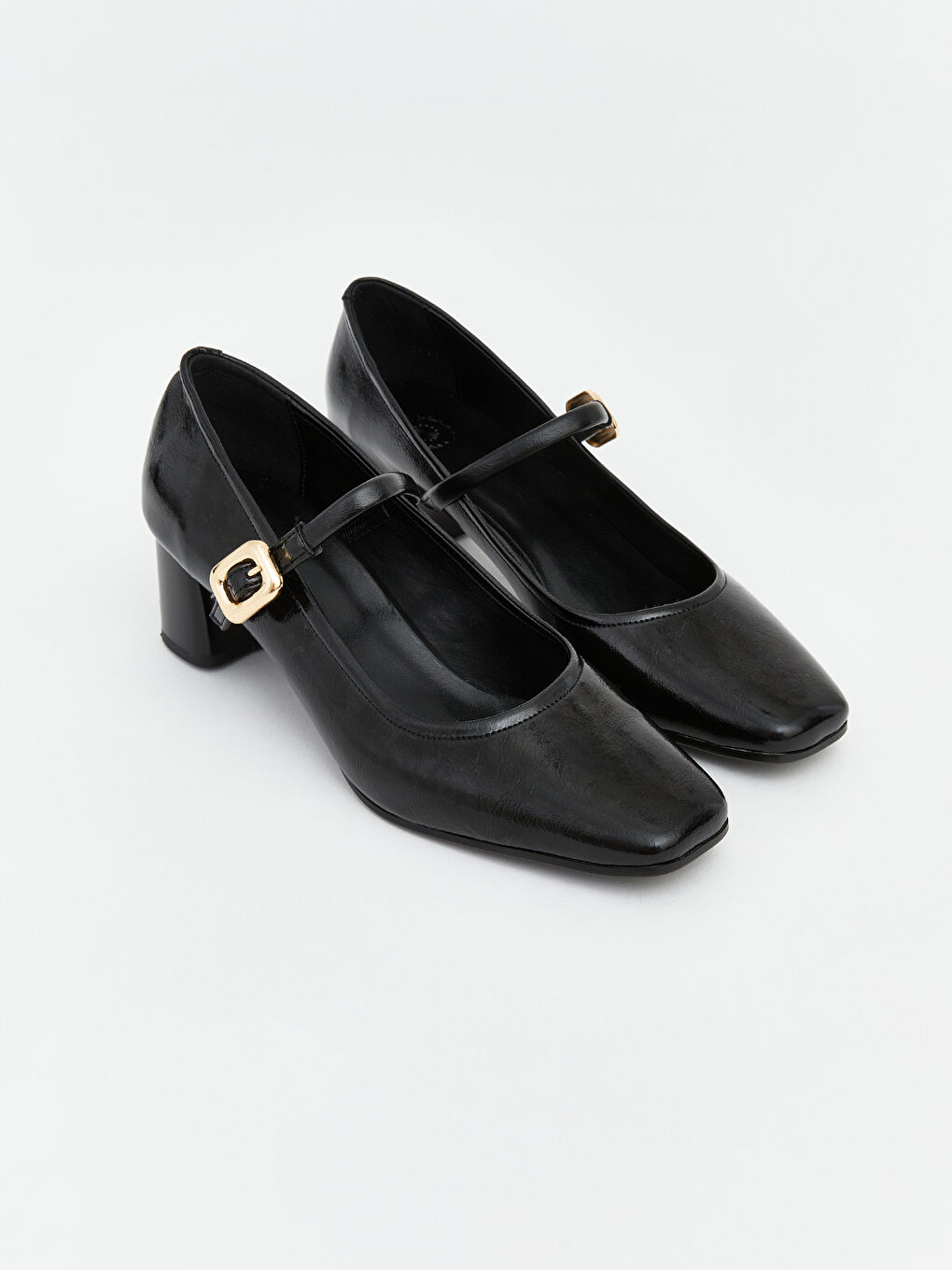 Siyah Küt Burunlu Bantlı Kadın Topuklu Ayakkabı