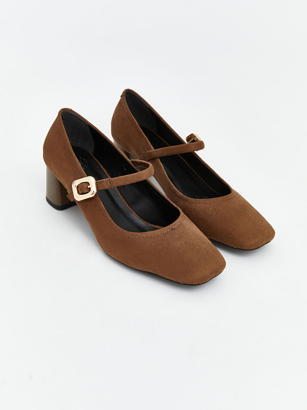 Kahverengi Küt Burunlu Bantlı Kadın Topuklu Ayakkabı