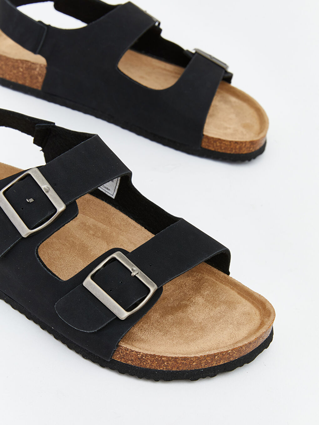 سەندەل ڕه‌ش پیاو-2