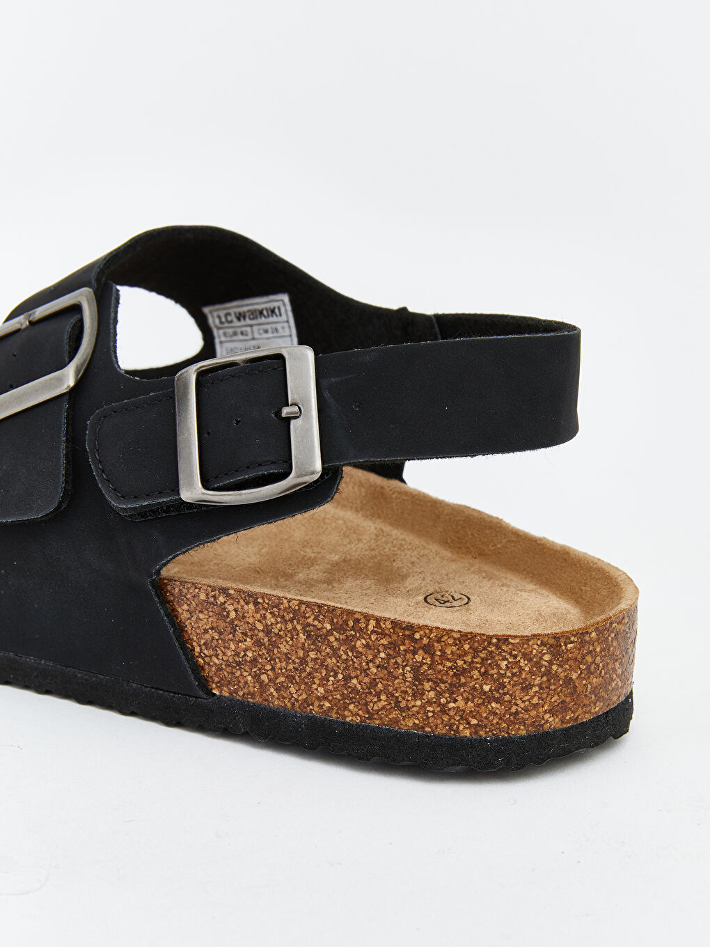 سەندەل ڕه‌ش پیاو-4