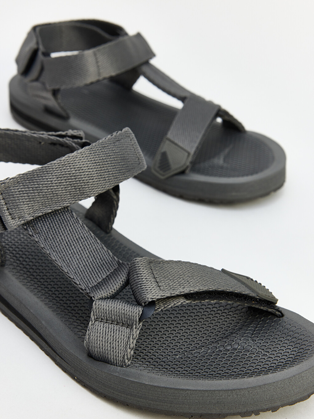 Sandalë Me Rripa Të Kryqëzuar Për Burra-2