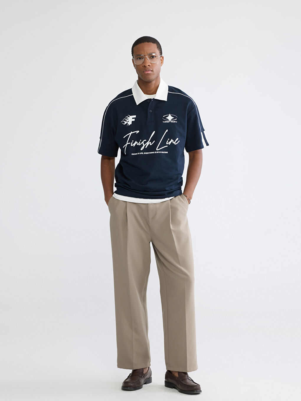 Lacivert Polo Yaka Nakışlı Erkek Tişört-1