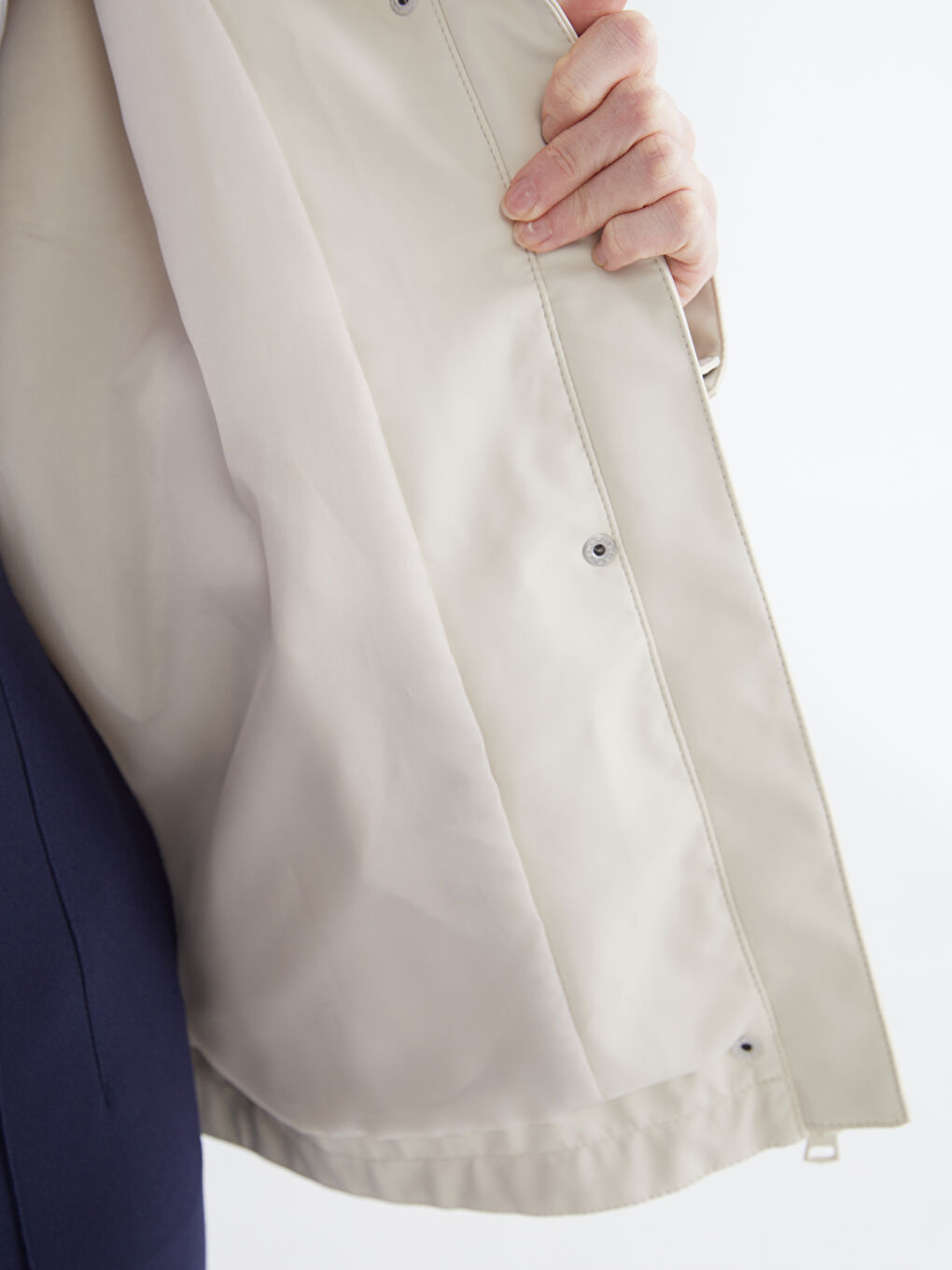 Әйелдерге арналған капюшонды оверсайз жасанды былғары жаңбырдан қорғайтын жамылғы-3