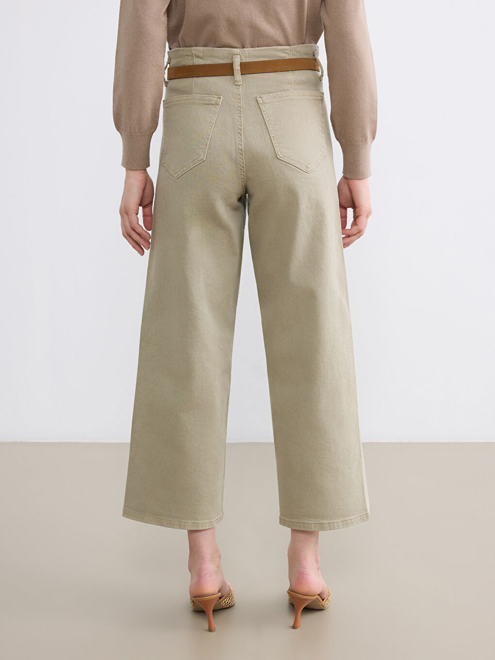 Yeşil Beli Kemerli Wideleg Kadın Jean Pantolon-4