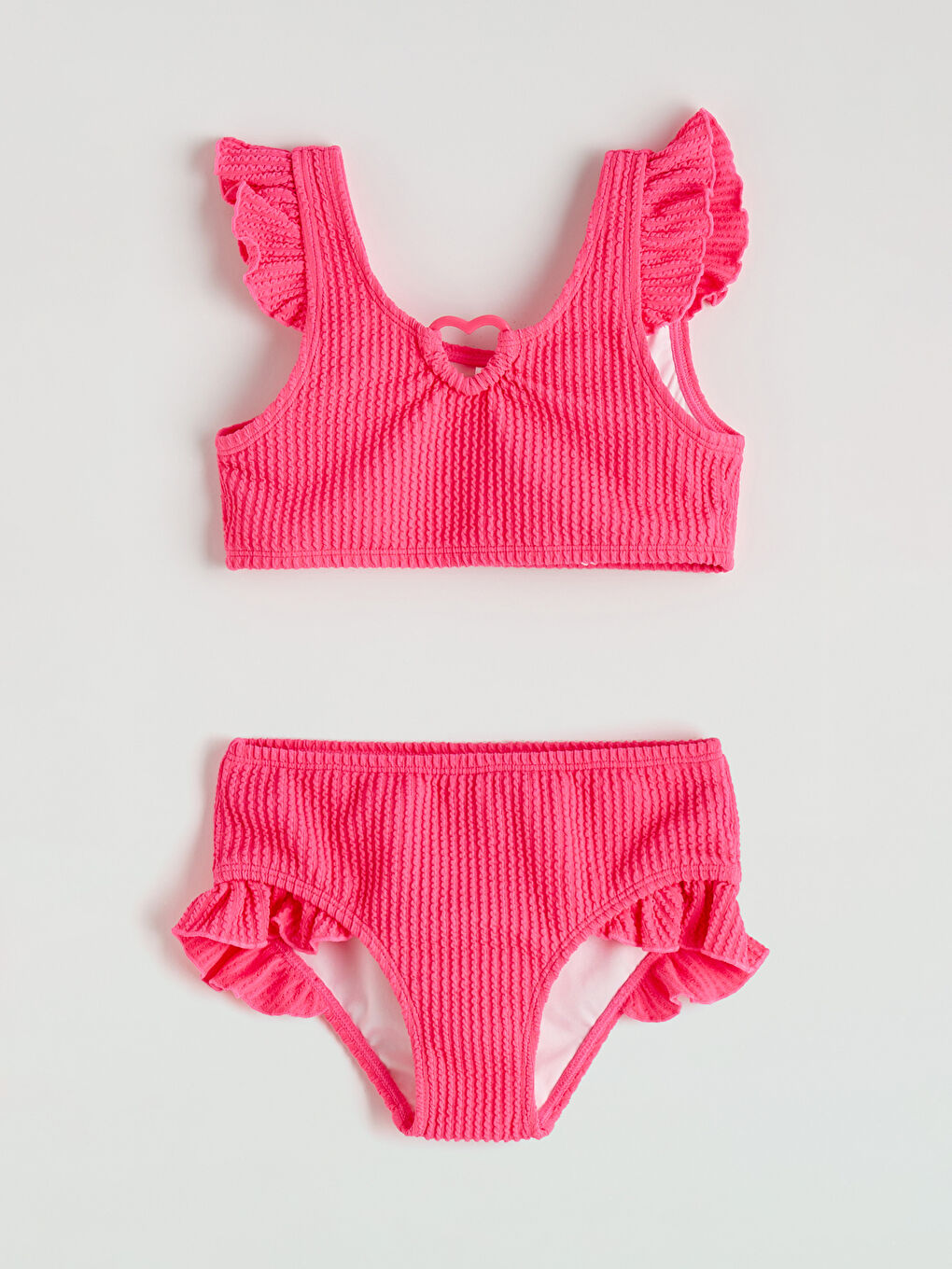 Pembe Kalp Detaylı Fırfırlı Kız Çocuk Bikini