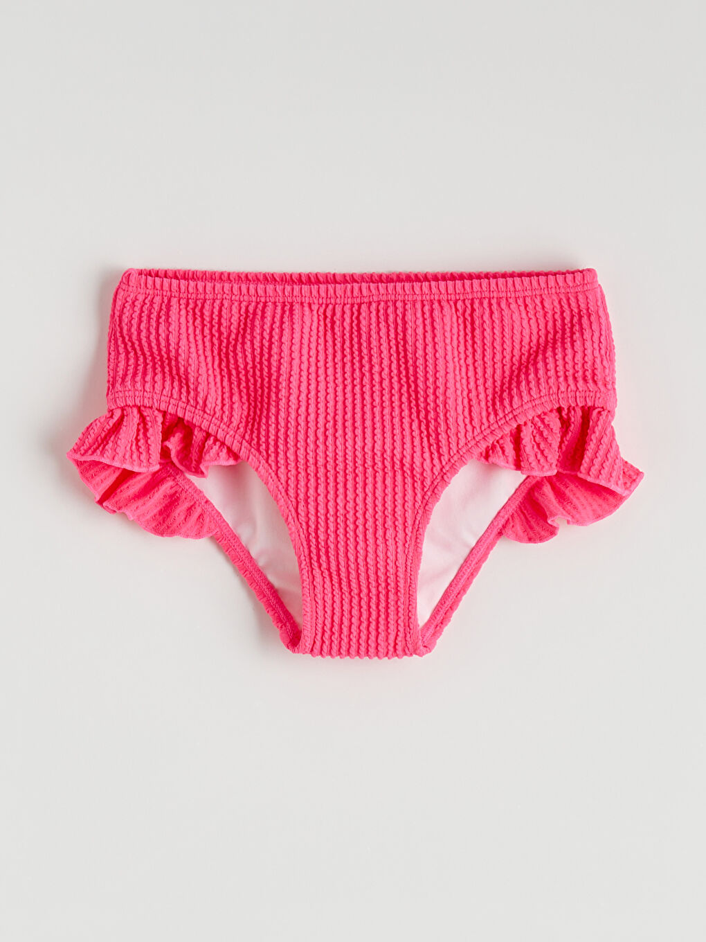 Pembe Kalp Detaylı Fırfırlı Kız Çocuk Bikini-2