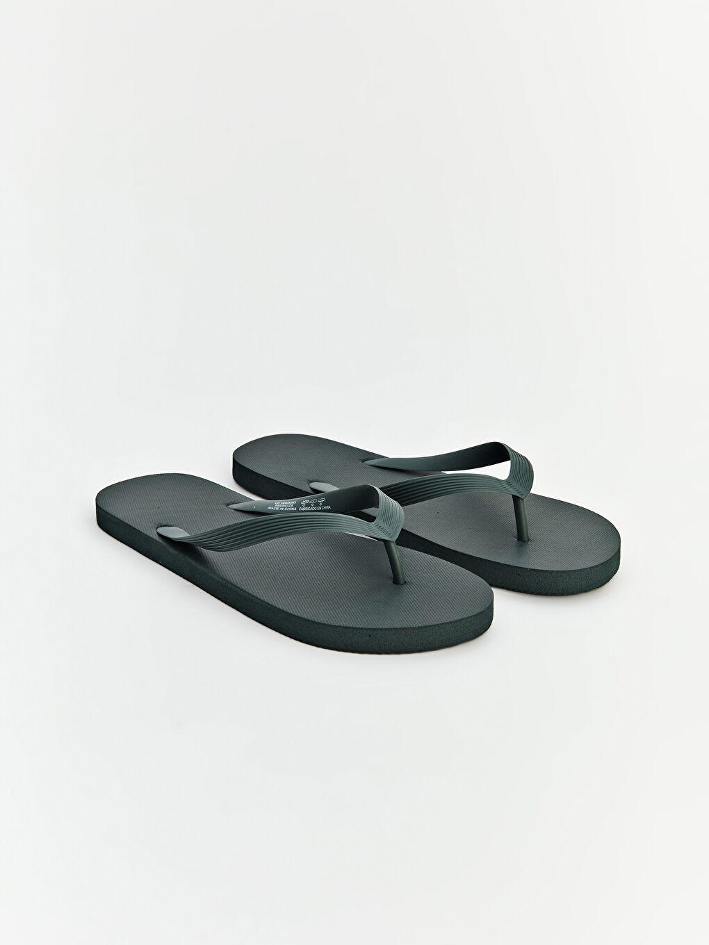 نەعل خاكی پیاو