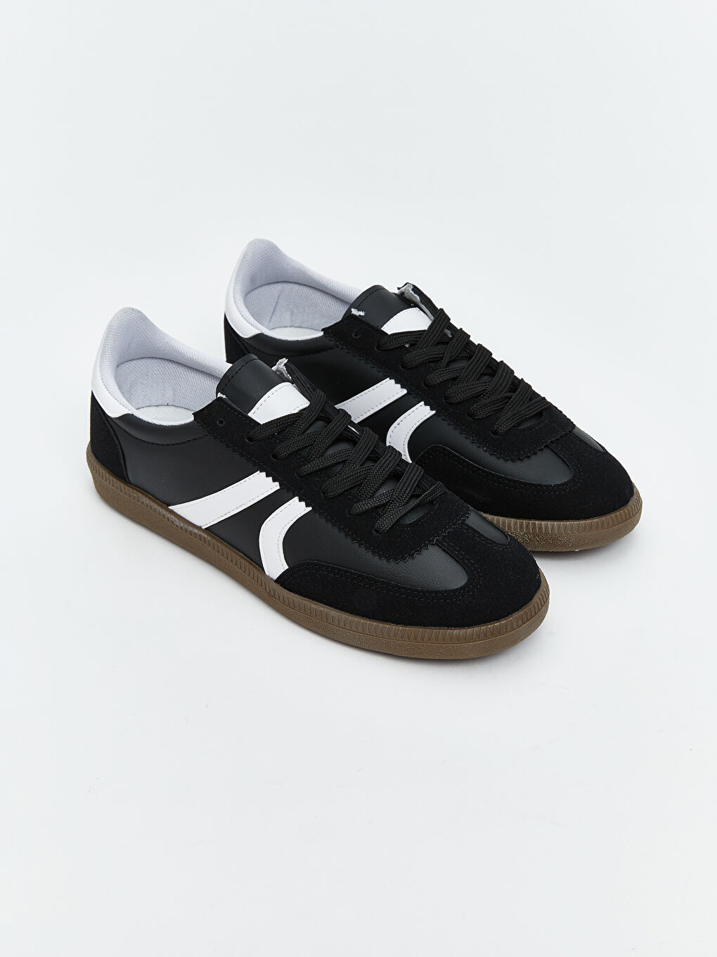 Siyah Süet Görünümlü Kadın Spor Ayakkabı