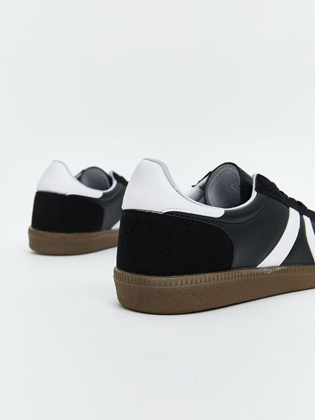 Siyah Süet Görünümlü Kadın Spor Ayakkabı-4