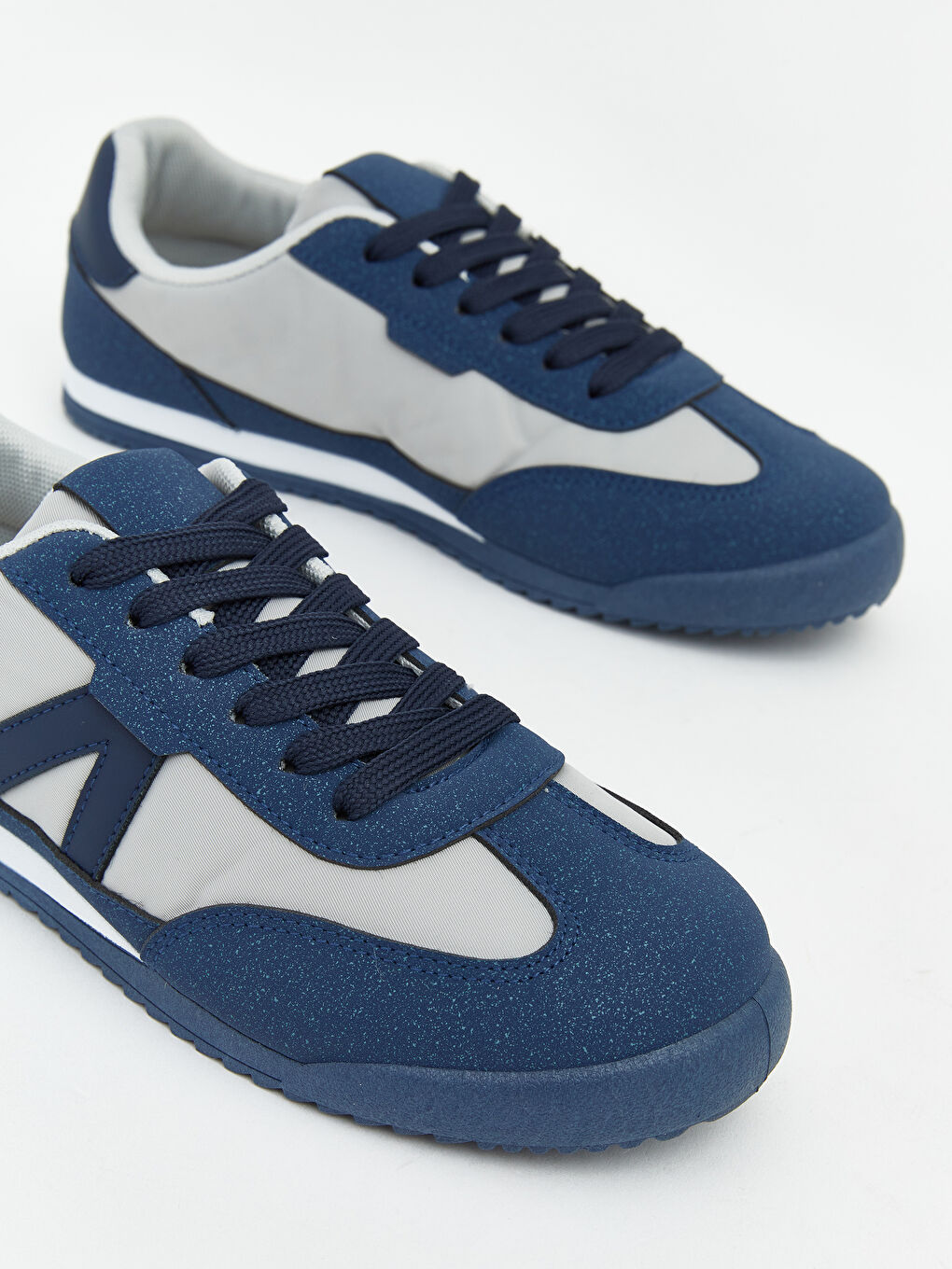 پێڵاوی وەرزشی بێجی کوڕ-2