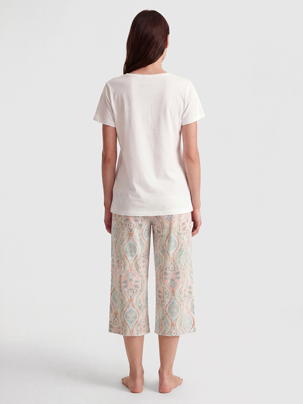 V Yaka Desenli Kadın Kaprili Pijama Takımı-3