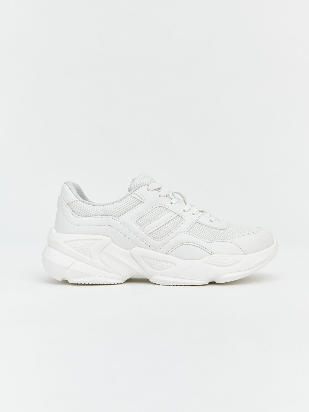 Beyaz Bağcıklı Kadın Spor Ayakkabı-1