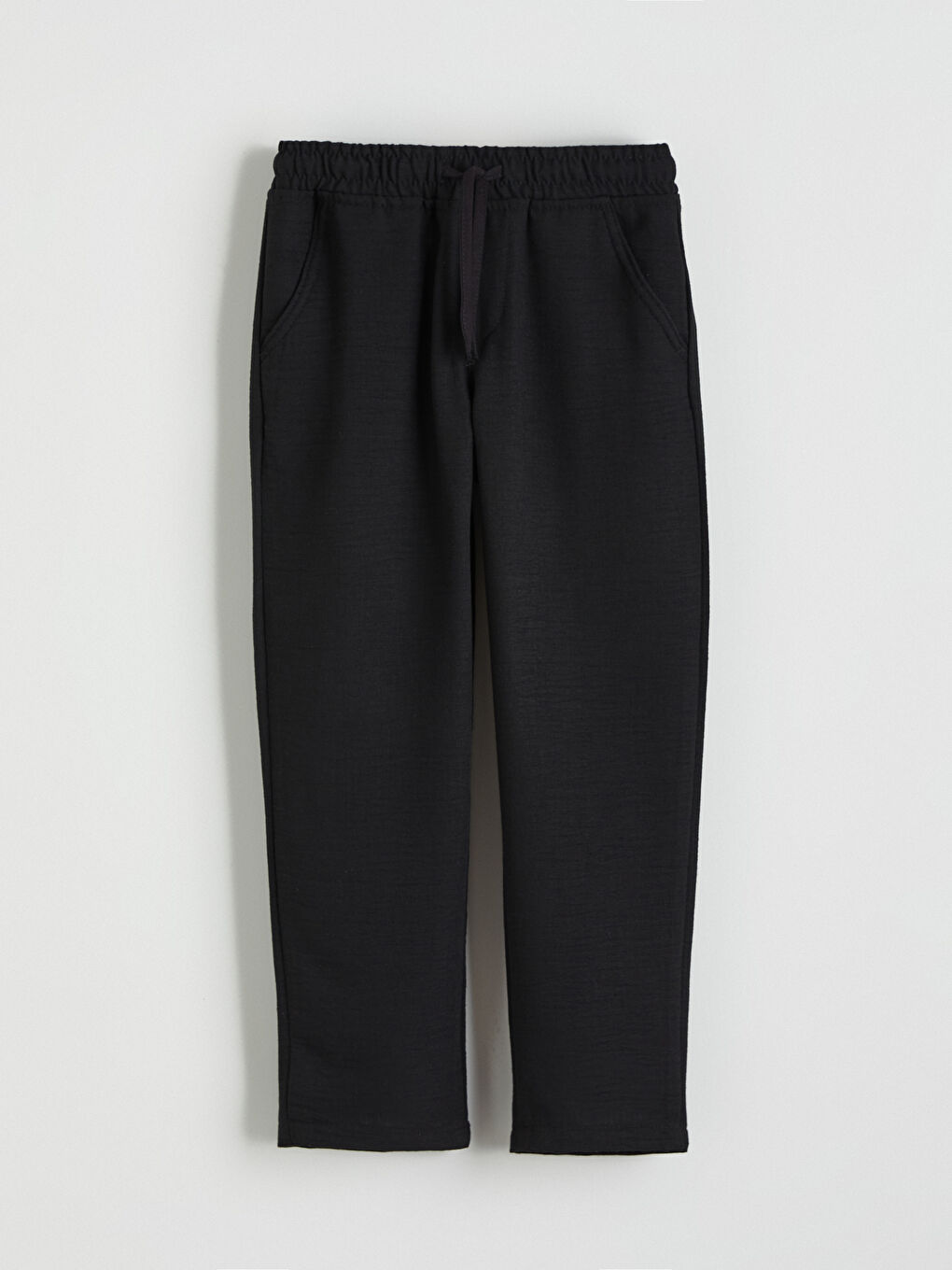 Siyah Beli Lastikli Erkek Çocuk Pantolon