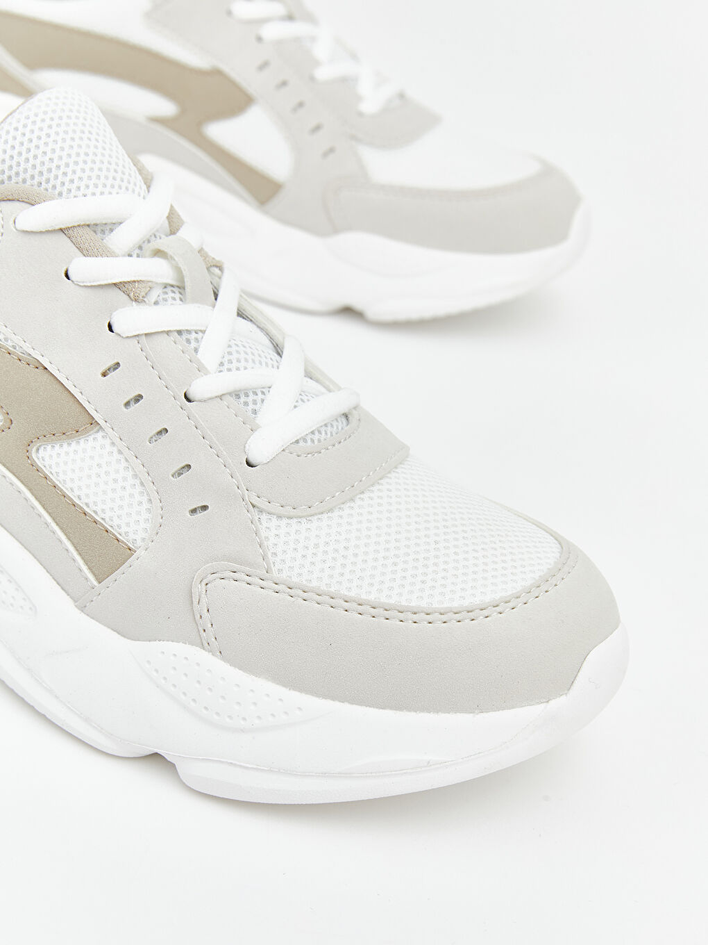 Bej Kalın Tabanlı Kadın Spor Ayakkabı-2