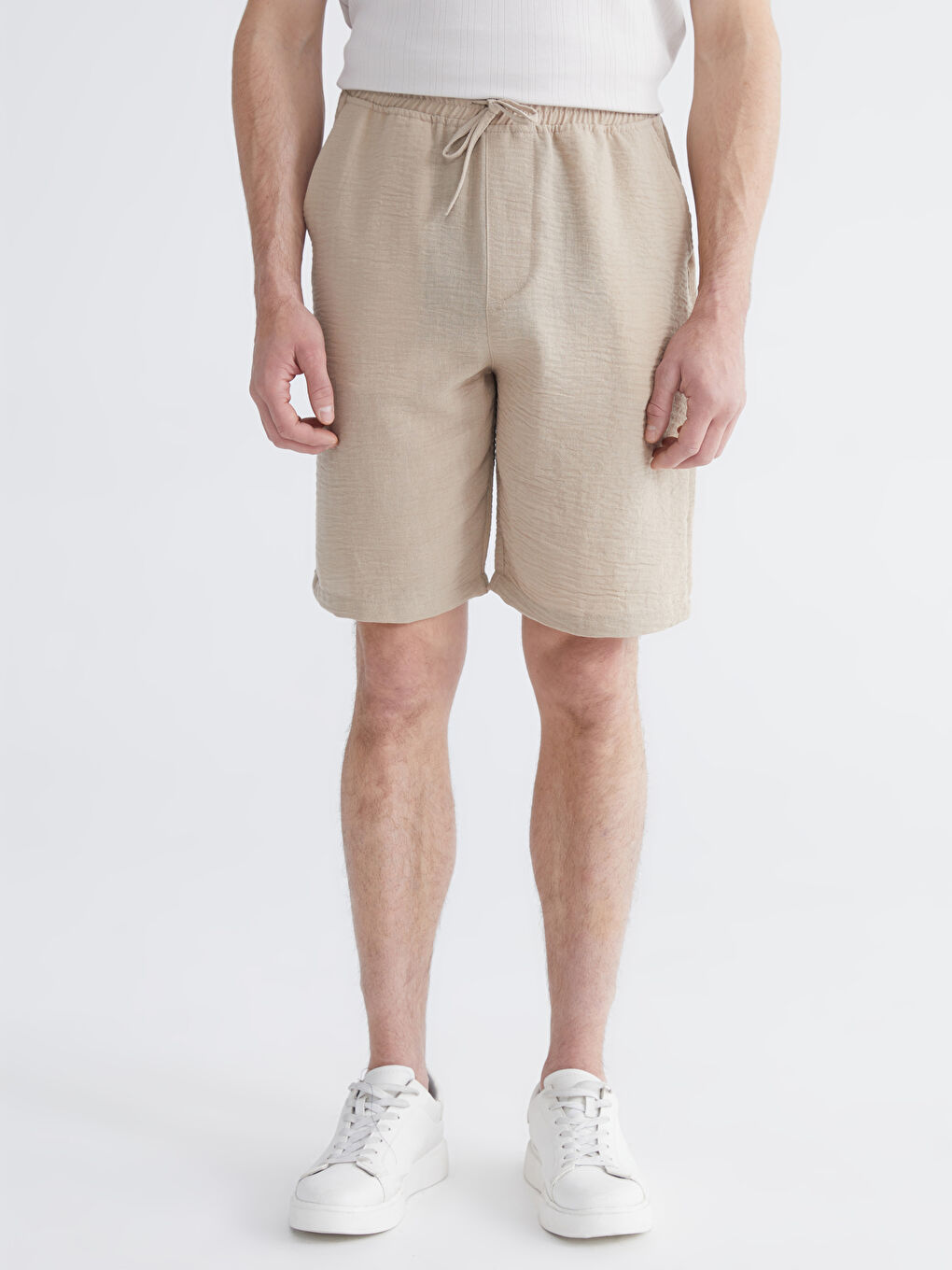 Bej Rahat Kalıp Armürlü Erkek Şort-1