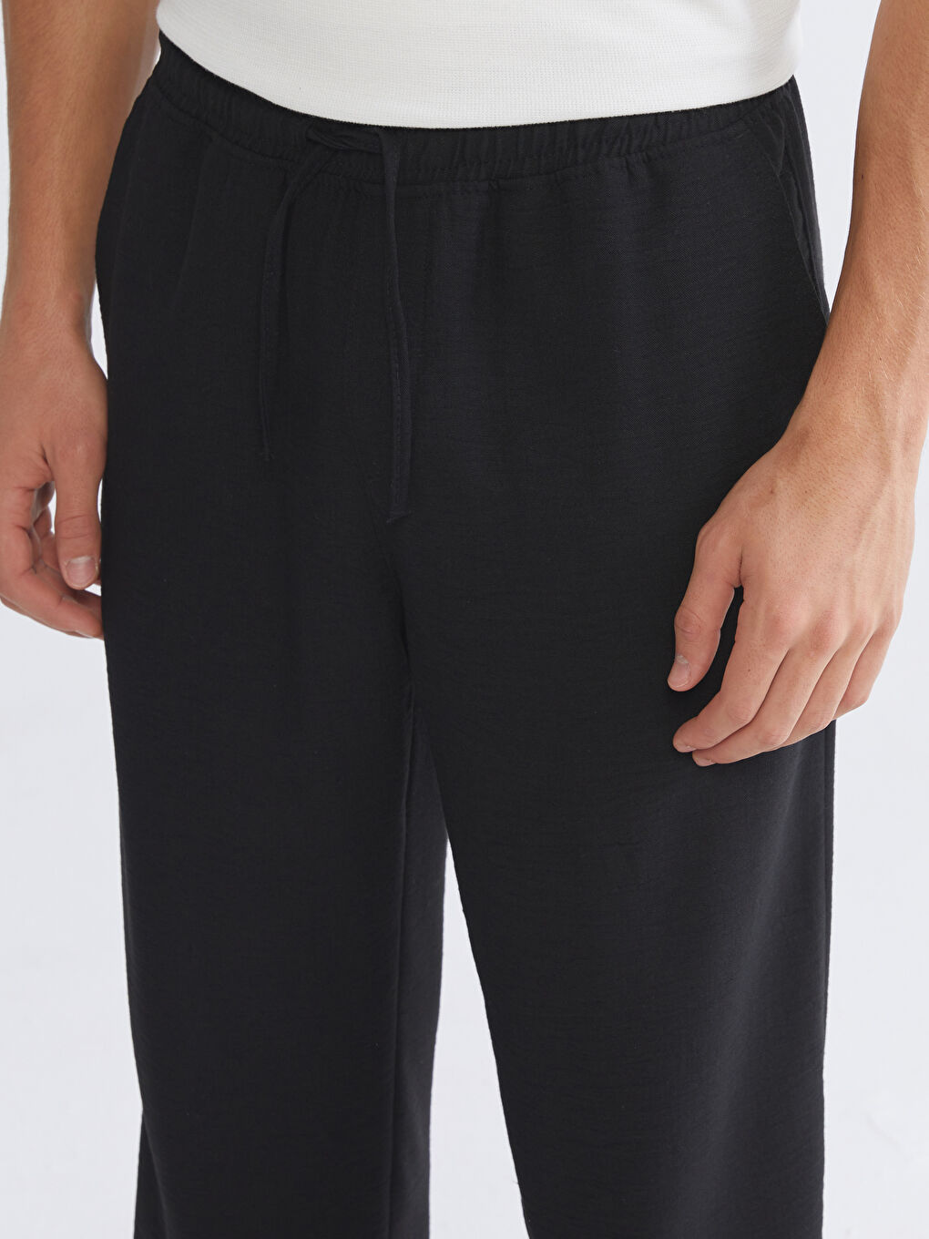 Siyah Rahat Kalıp Armürlü Erkek Pantolon-2