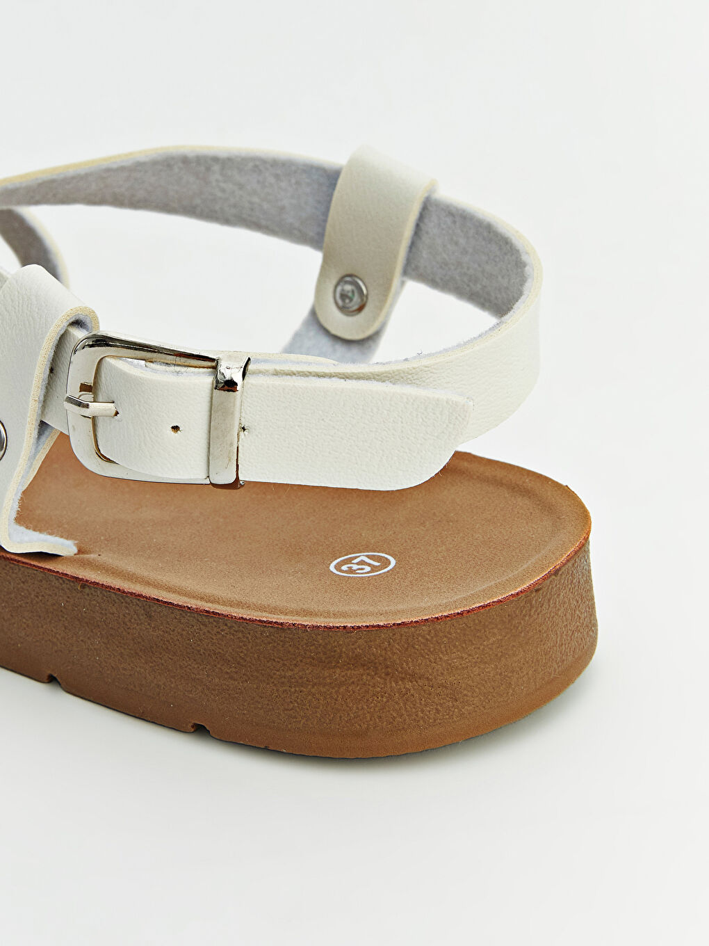 صنادل نسائية بحزام متقاطع-3