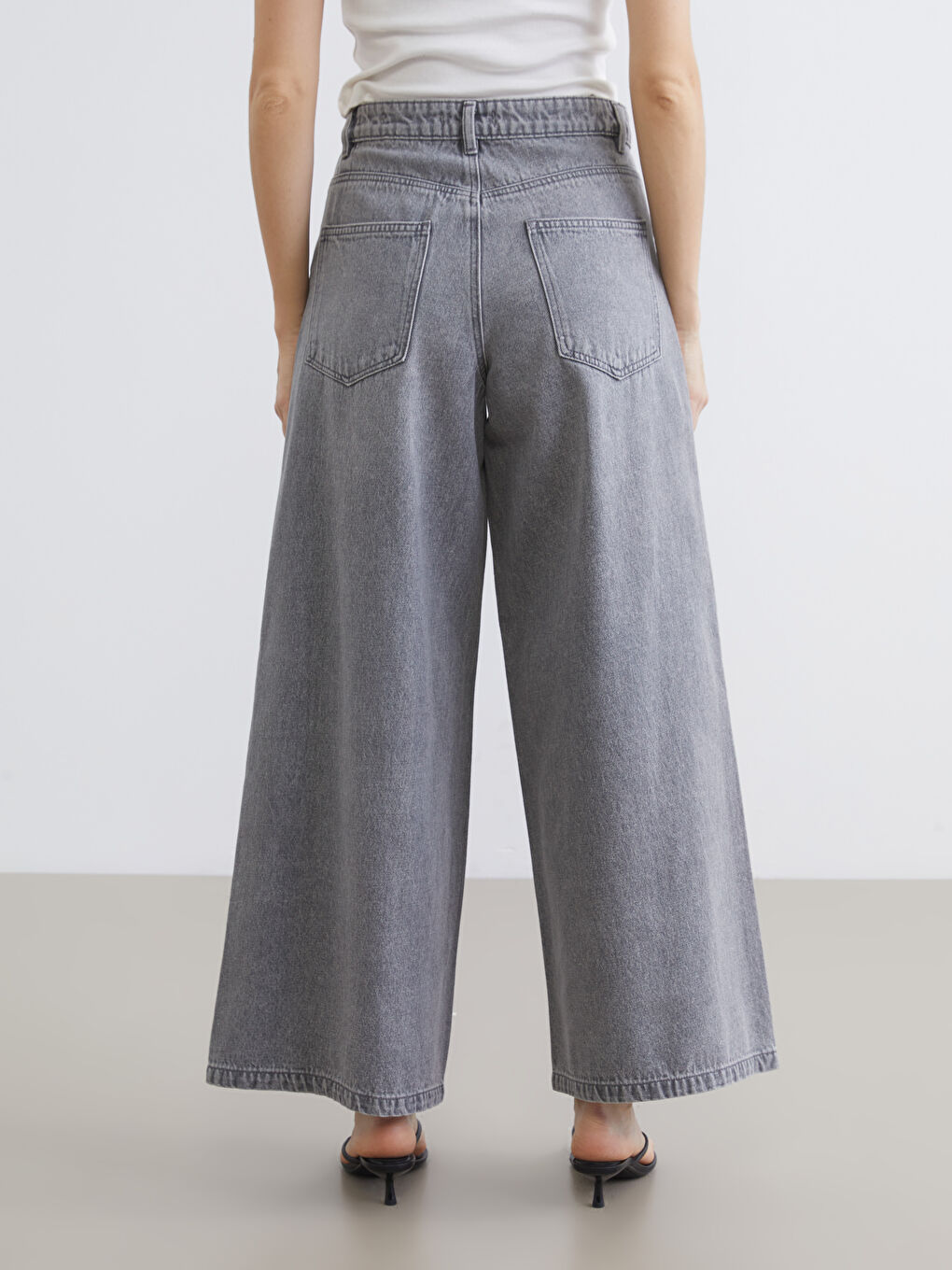 Wide Leg Women's Jeans-3