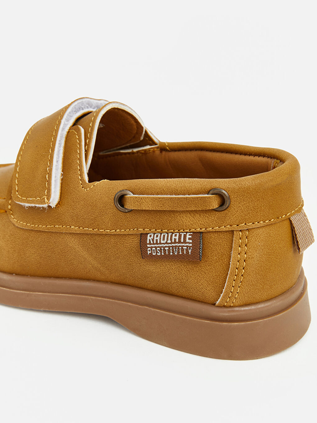 Bej Deri Görünümlü Erkek Çocuk Klasik Ayakkabı	-4