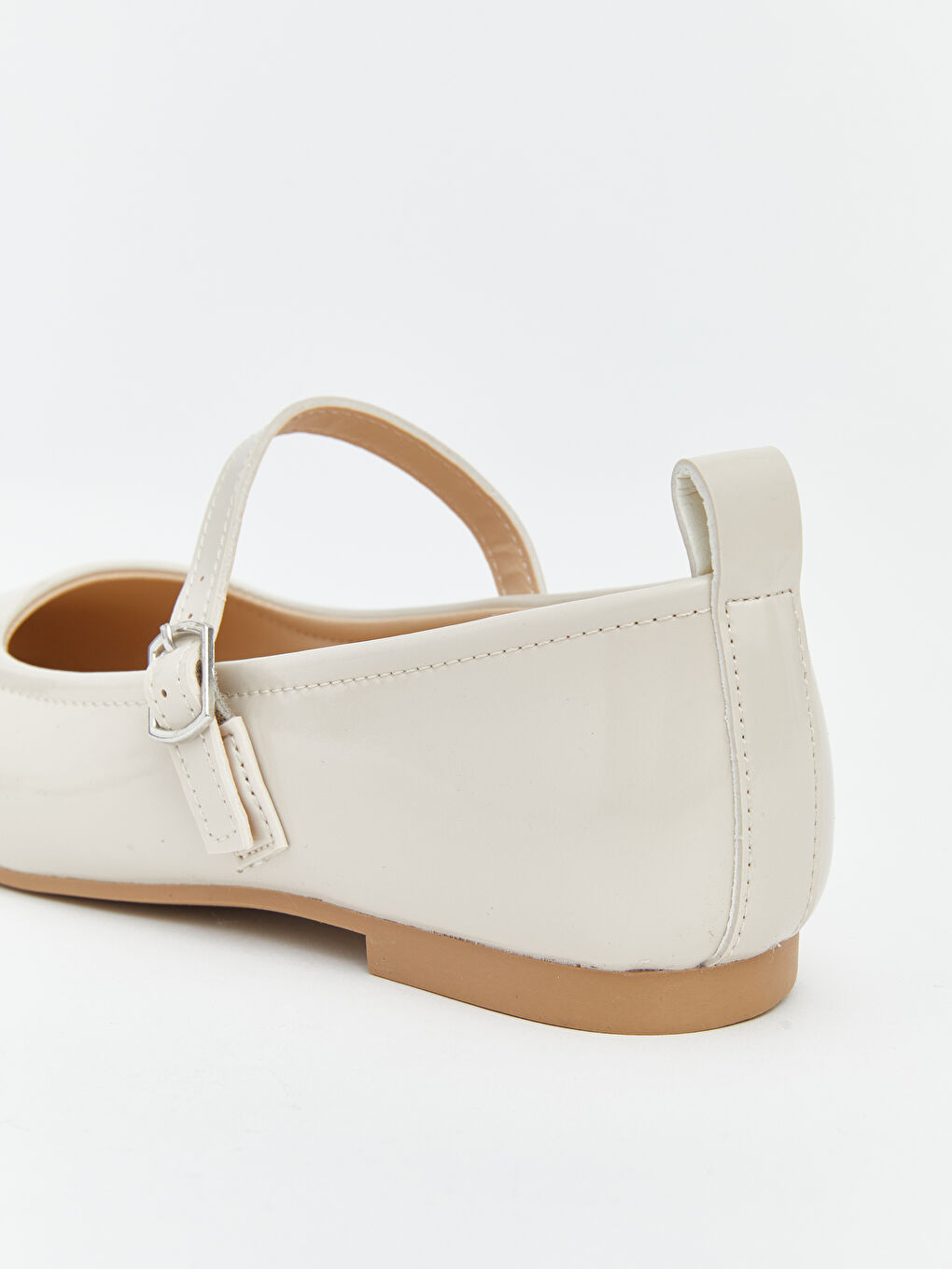 Bej Deri Görünümlü Kız Çocuk Babet-4