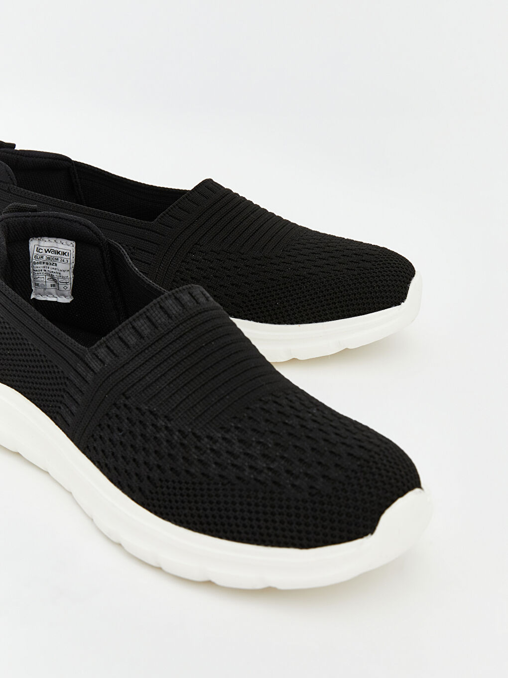 Siyah File Detaylı Kadın Spor Ayakkabı-2