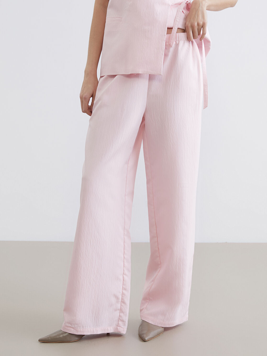 Woman PINK Trousers-1