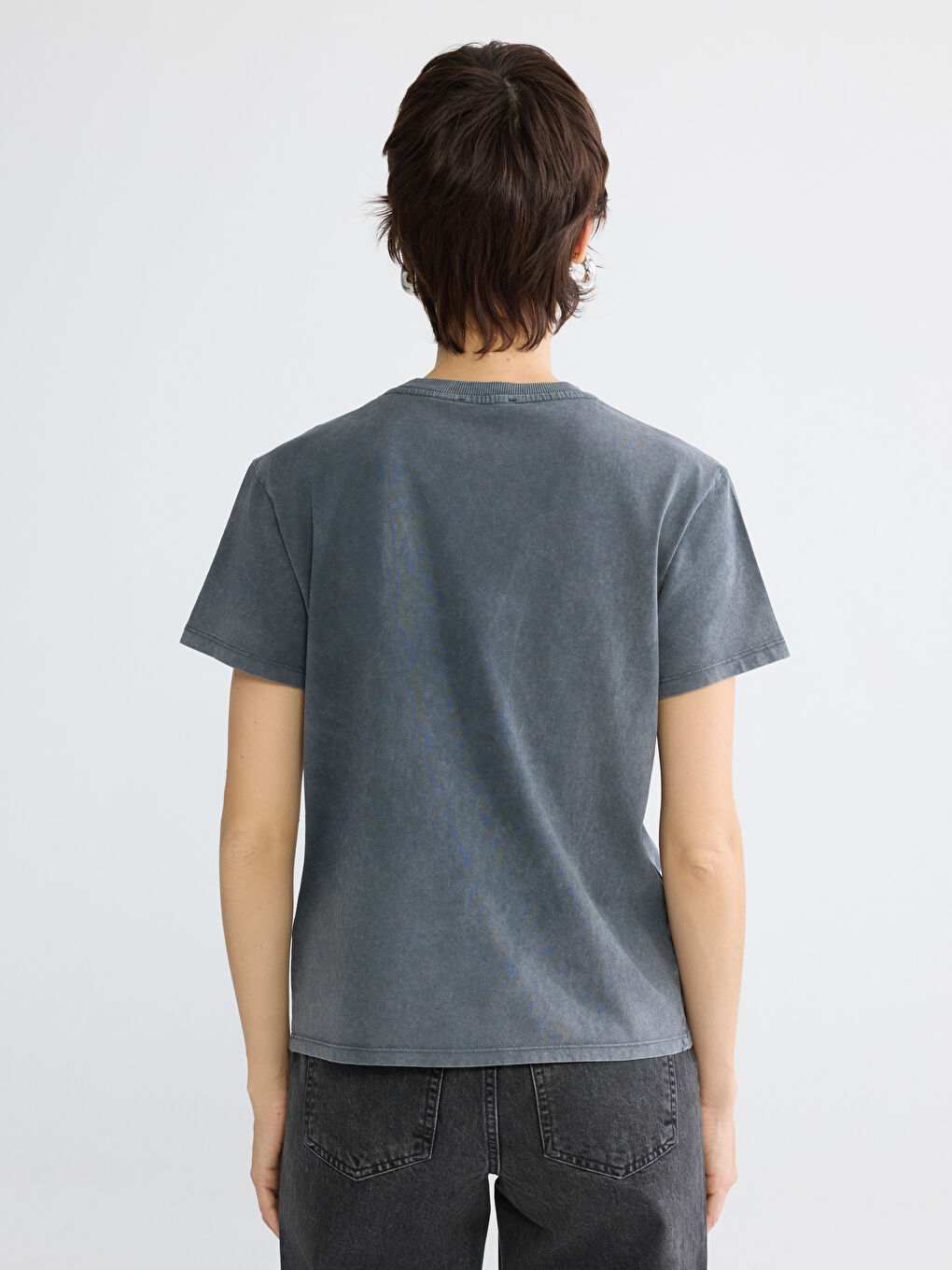 Antrasit Bisiklet Yaka Yıldız Baskılı Kadın Tişört-3