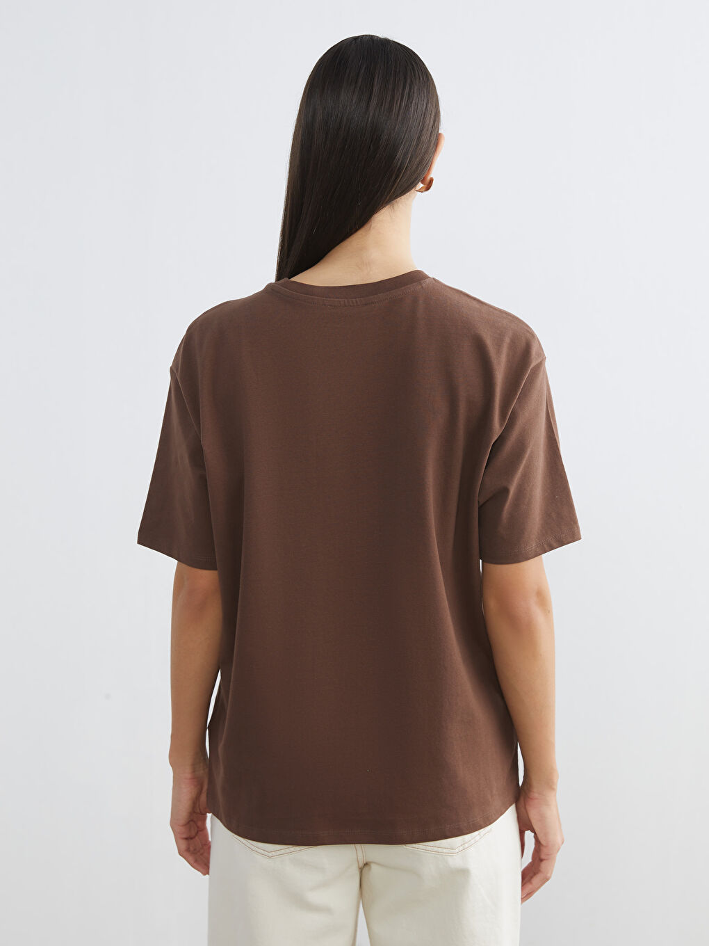 Kahverengi Bisiklet Yaka Baskılı Oversize Kadın Tişört-3