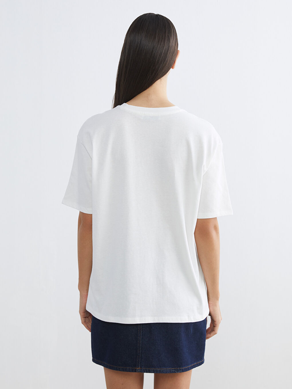 Ekru Bisiklet Yaka Baskılı Oversize Kadın Tişört-3