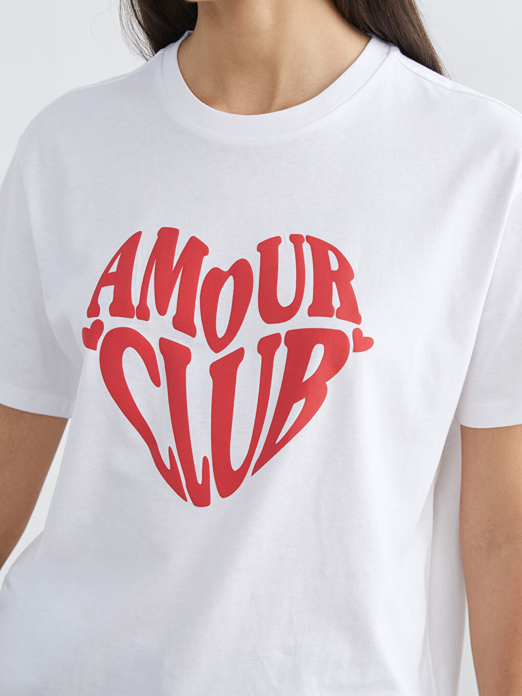 Женская футболка с круглым вырезом и принтом-2