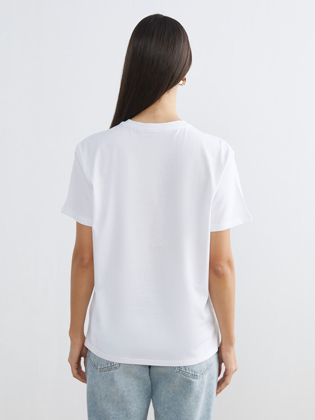 Женская футболка с круглым вырезом и принтом-3