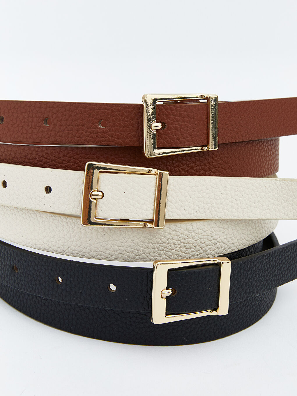 ქალი შავი ქამარი-4